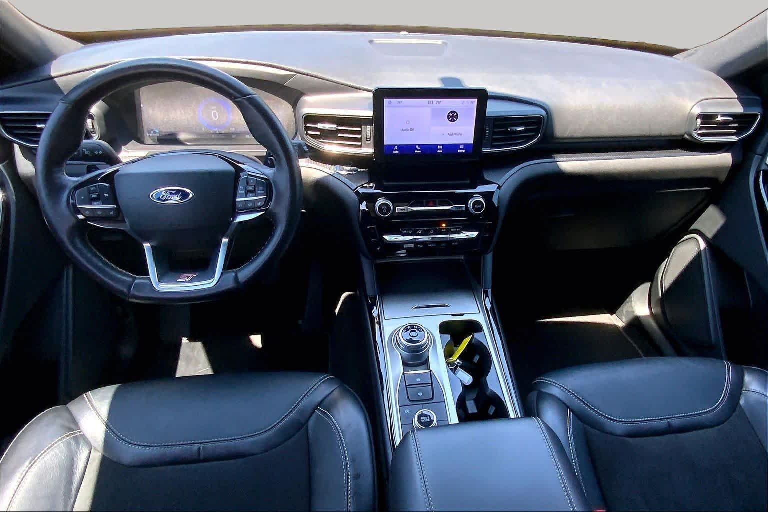 Used 2023 Star White Metallic Tri-Coat Ford ST image 15