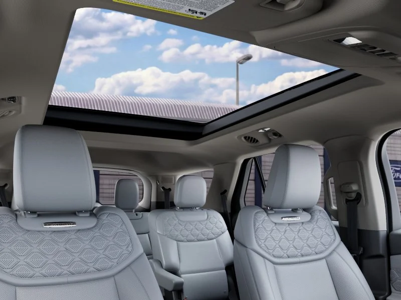New 2027 Agate Black Metallic Ford Platinum™ image 22