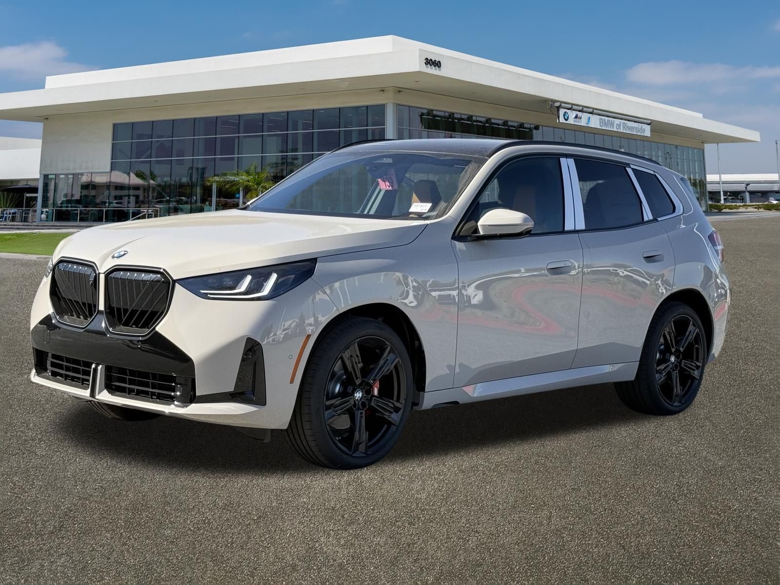 New 2026 Dune Grey Metallic BMW 30 xDrive image 4