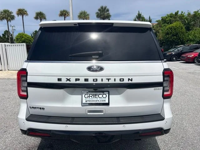 Used 2023 White Ford Limited image 3