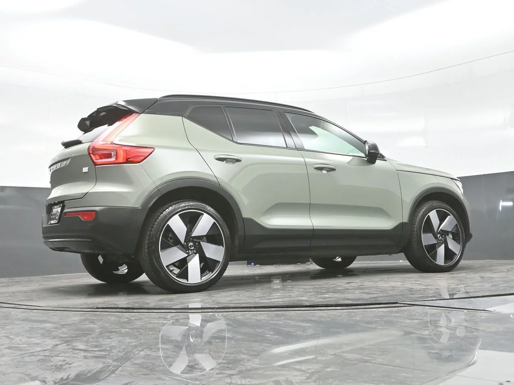 Certified Used 2023 Green Volvo Ultimate image 25