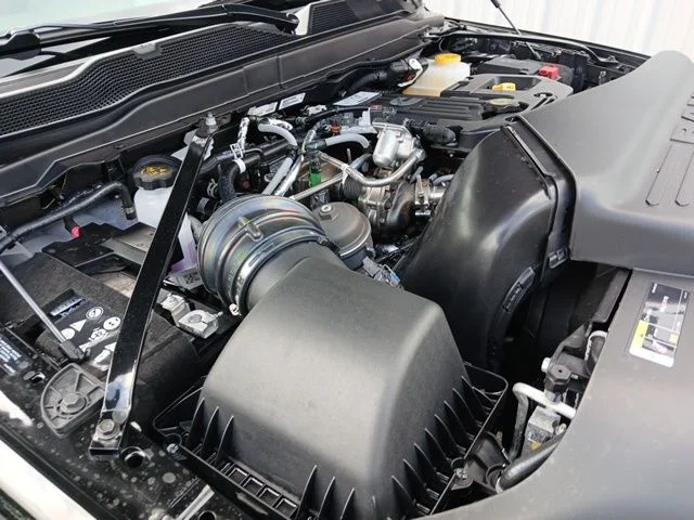 New 2026 Diamond Black Crystal Pearl-Coat Exterior Paint RAM Laramie image 64