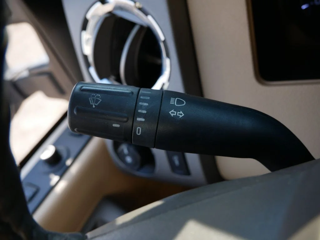 Used 2012 White Ford Lariat image 20