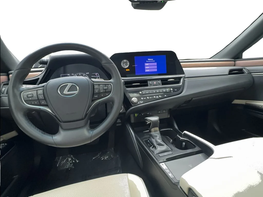 Used 2024 Black Lexus 350 image 35