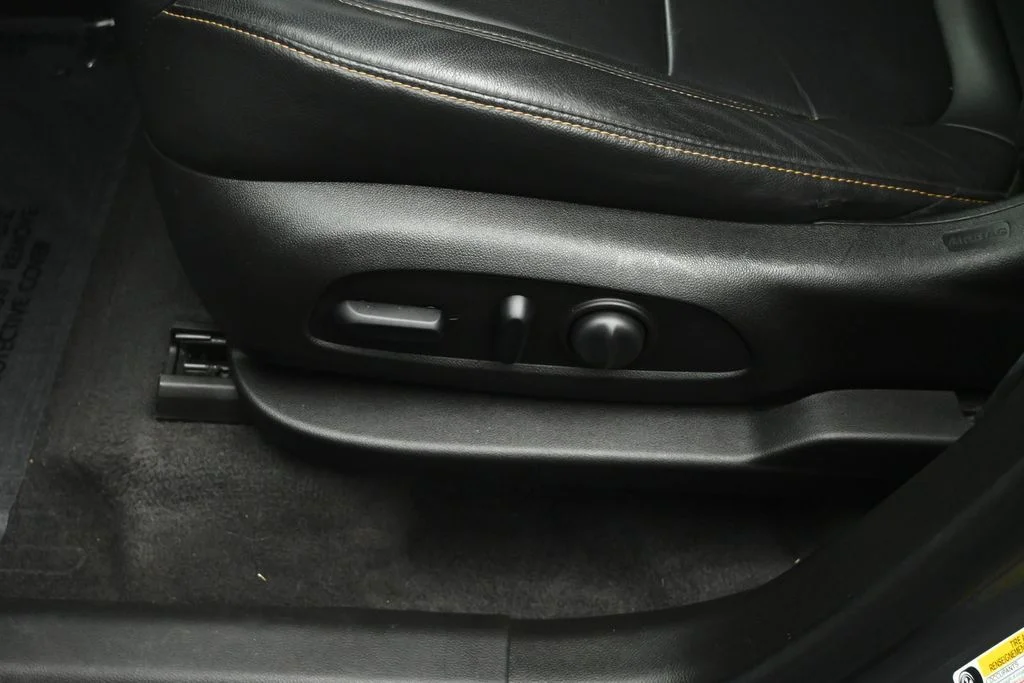 Used 2019 Gray Chevrolet 3LT image 49