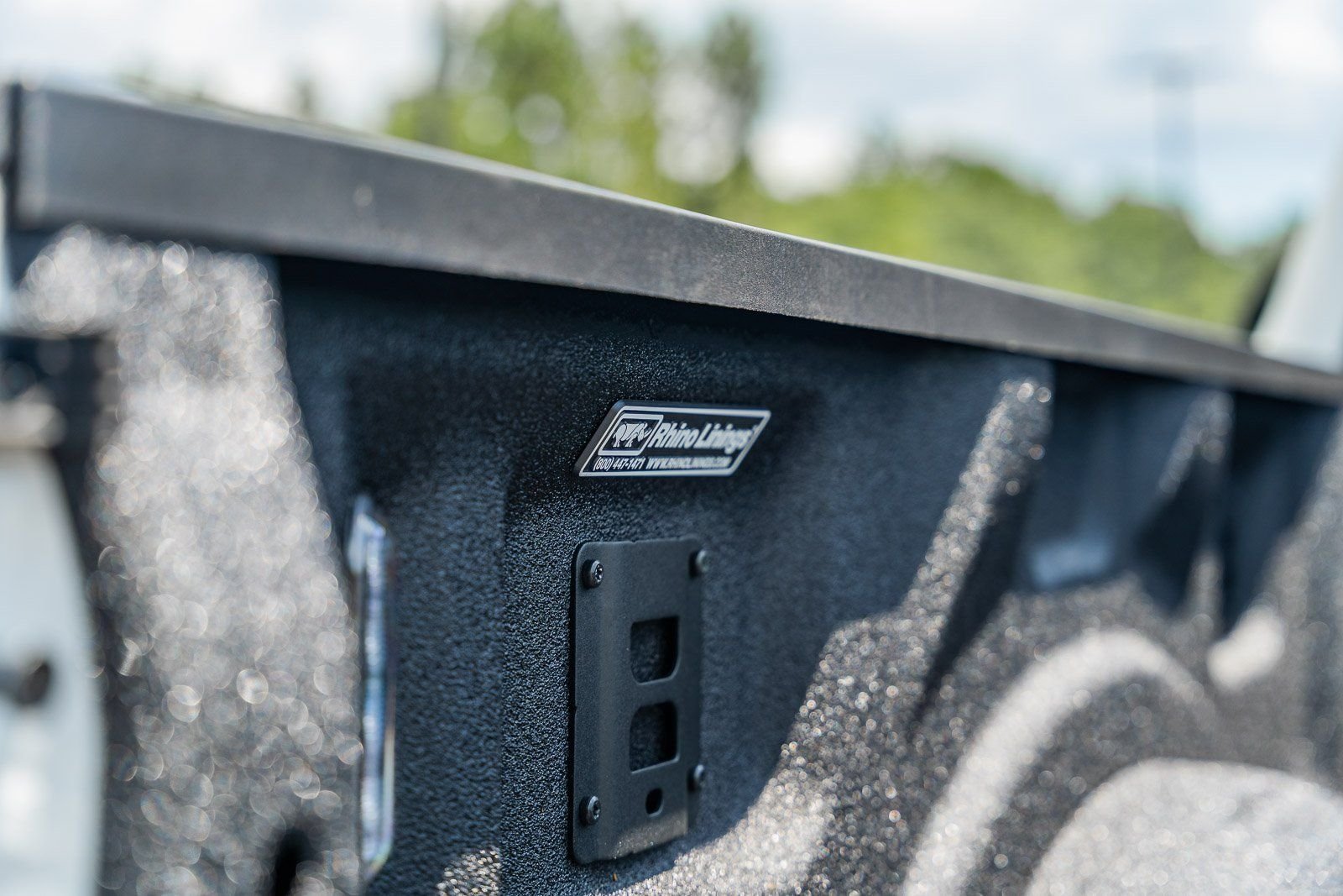 2025 Ford F-350 Super Duty Platinum - Photo 11