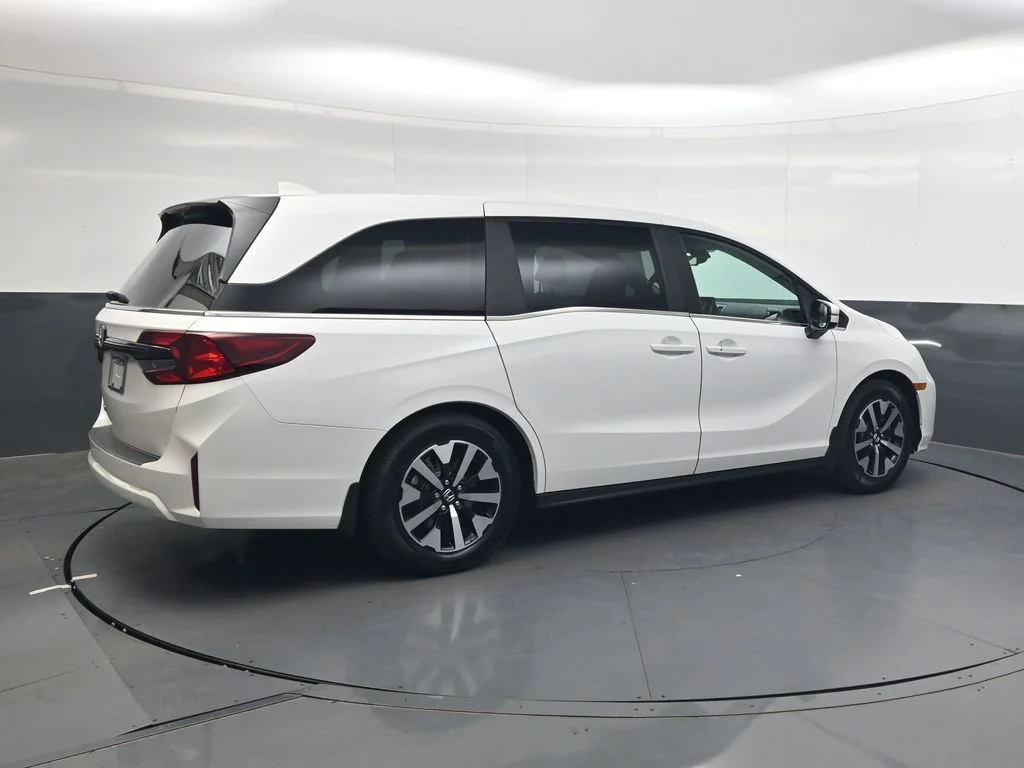 Certified Used 2025 White Honda EX-L image 4