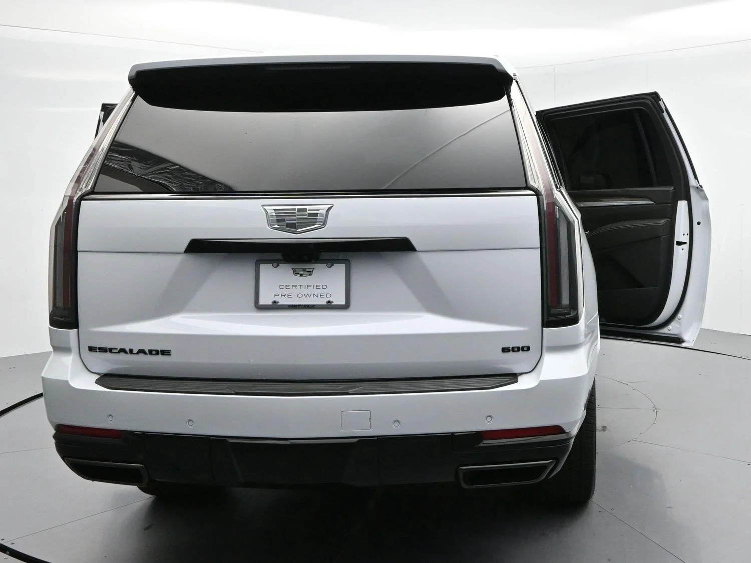 Used 2026 Vibrant White Tricoat Cadillac Platinum Sport image 47
