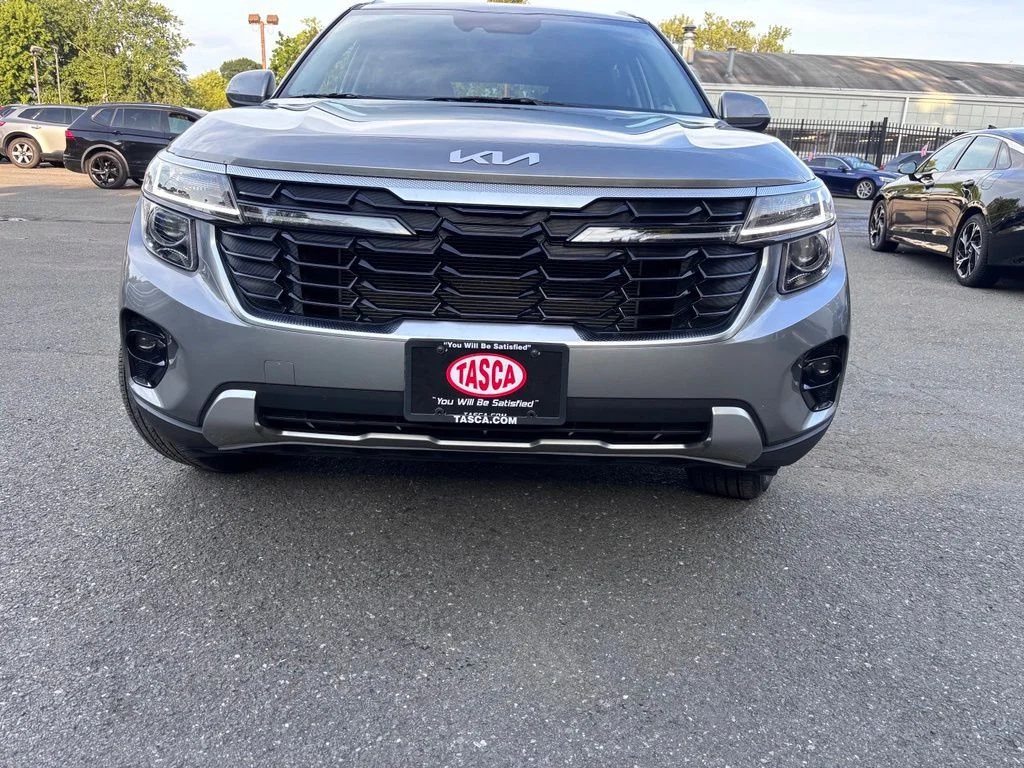 Used 2025 Gray Kia S image 7
