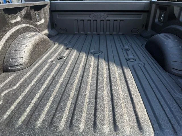 New 2027 Glacier Gray Metallic Tri-Coat Ford F-250® Lariat® image 46