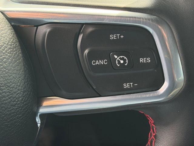 Used 2023 White Jeep Rubicon image 27