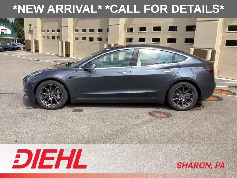 Used 2018 Silver Tesla Long Range image 4