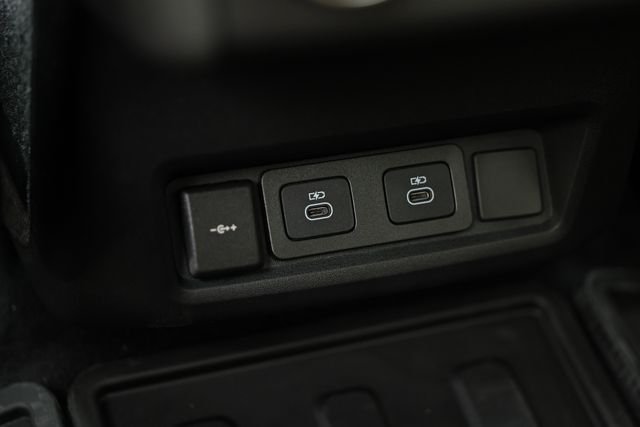 New 2026 Carpathian Grey Land Rover  Tempest Edition image 42