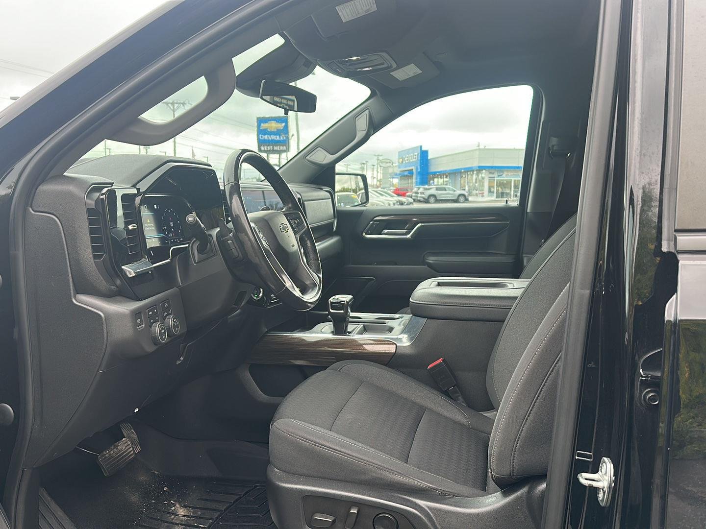 Used 2022 Black Chevrolet LT Trail Boss image 7