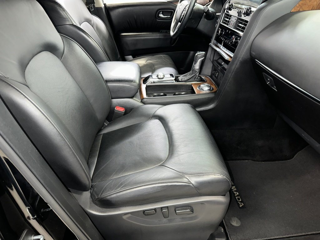Used 2024 Super Black Nissan SL image 35