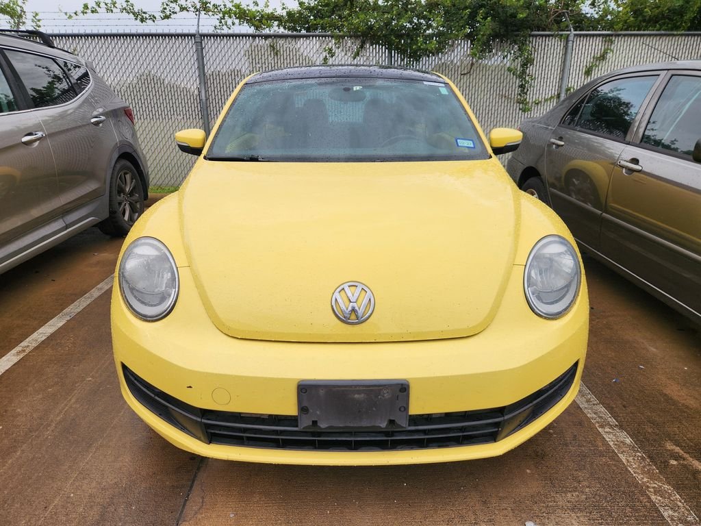 Used 2015 Yellow Rush Volkswagen 1.8T w/Sun/Sound/Nav image 2