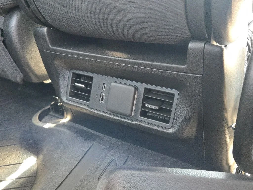 Used 2025 White Chevrolet RST image 10