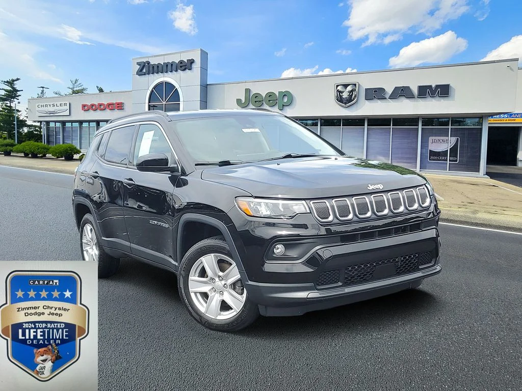 Certified Used 2022 Black Jeep Latitude image 1