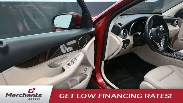 Used 2022 Red Mercedes-Benz GLC 300 image 16