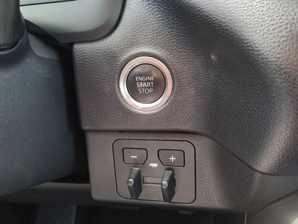 Used 2023 Silver Toyota SR5 image 26