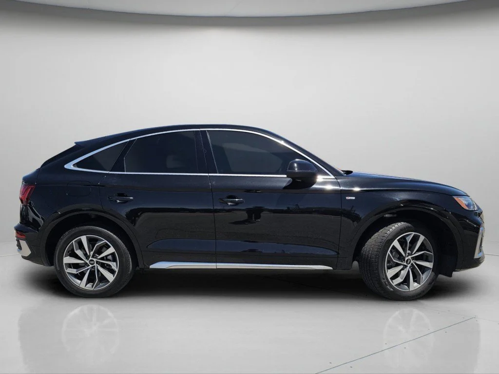 Used 2022 Black Metallic Audi 45 S line Premium image 26
