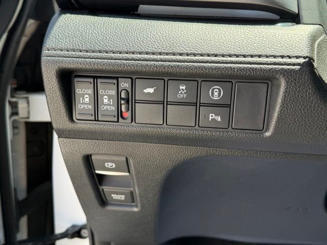 Used 2024 Gray Honda Touring image 27