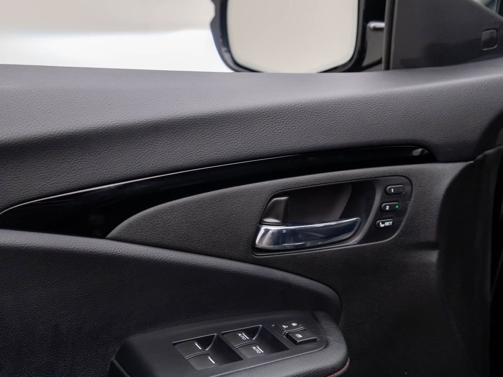 2026 Honda Ridgeline Black Edition - Photo 15