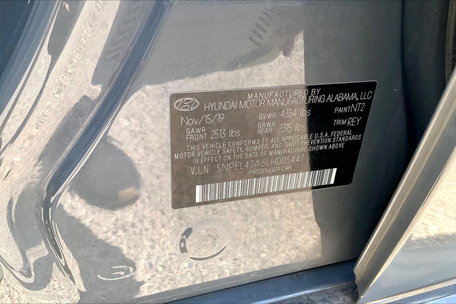 Used 2020 Hampton Gray Hyundai SEL image 29
