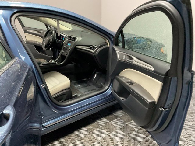 Used 2018 Blue Metallic Ford S image 21