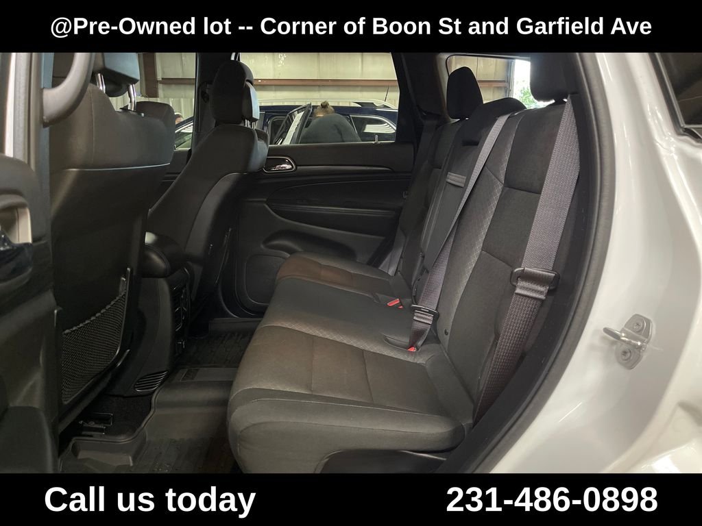 Used 2020 White Jeep Laredo image 21