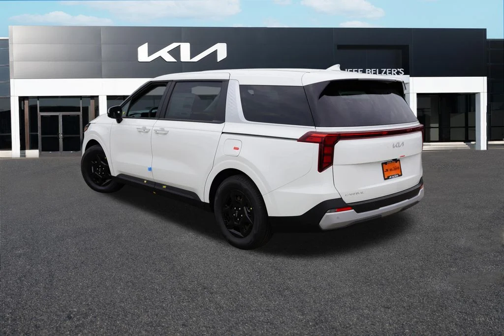 New 2027 Snow White Pearl Kia LXS image 5