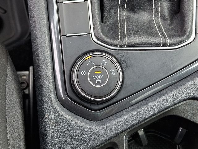 2022 Volkswagen Tiguan SE - Photo 23