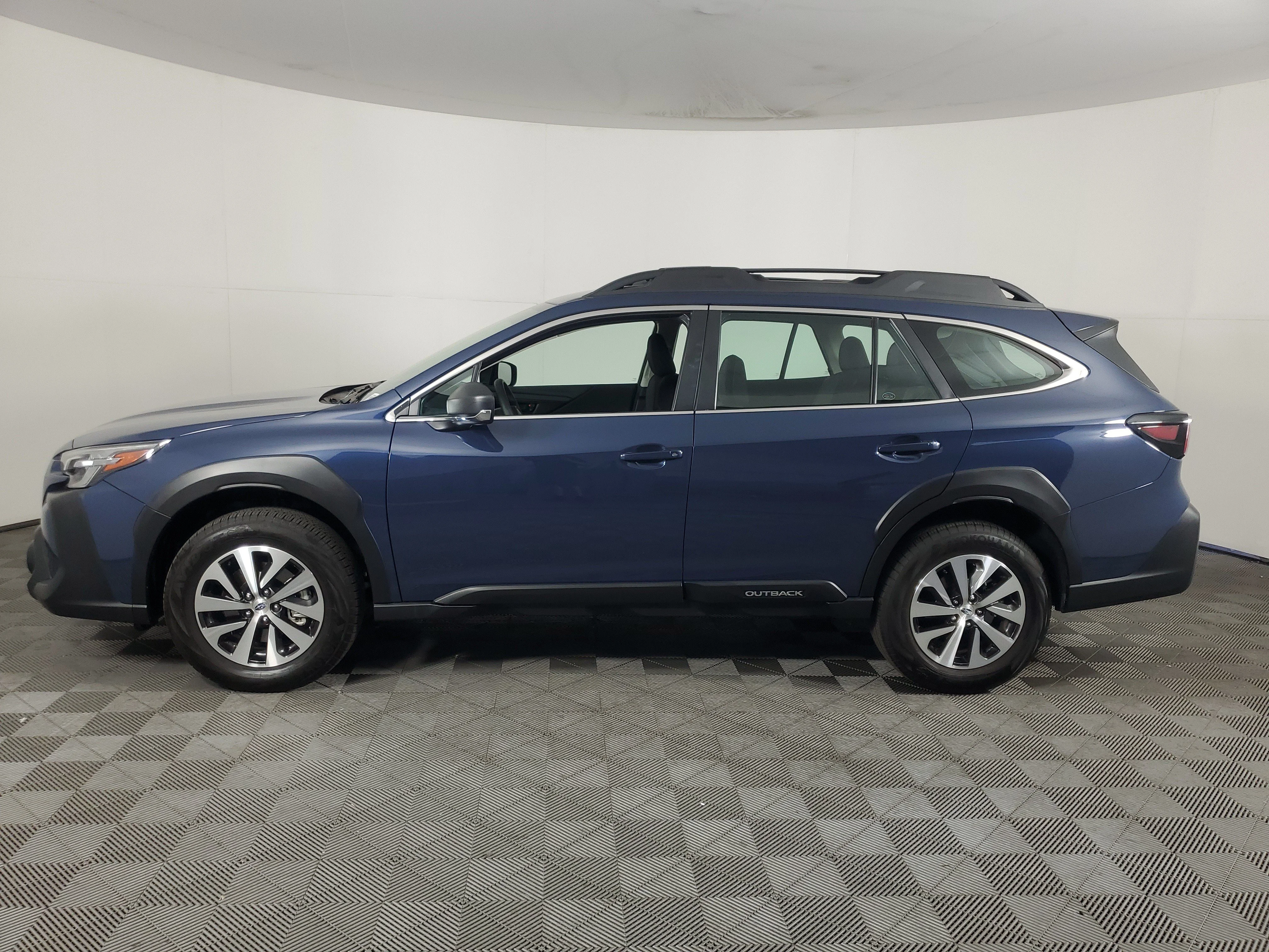 Used 2025 Cosmic Blue Pearl Subaru 2.5i image 7