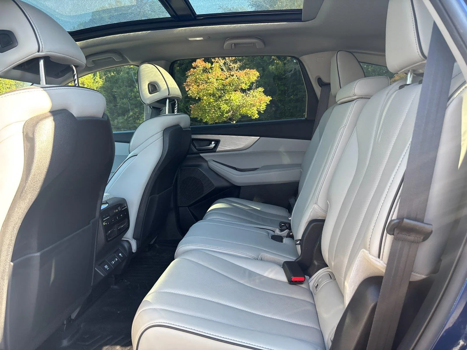 Used 2023 Fathom Blue Pearl Acura w/Advance Package image 32