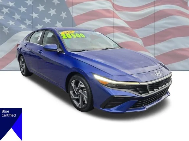 Used 2025 Blue Hyundai SEL Convenience image 2