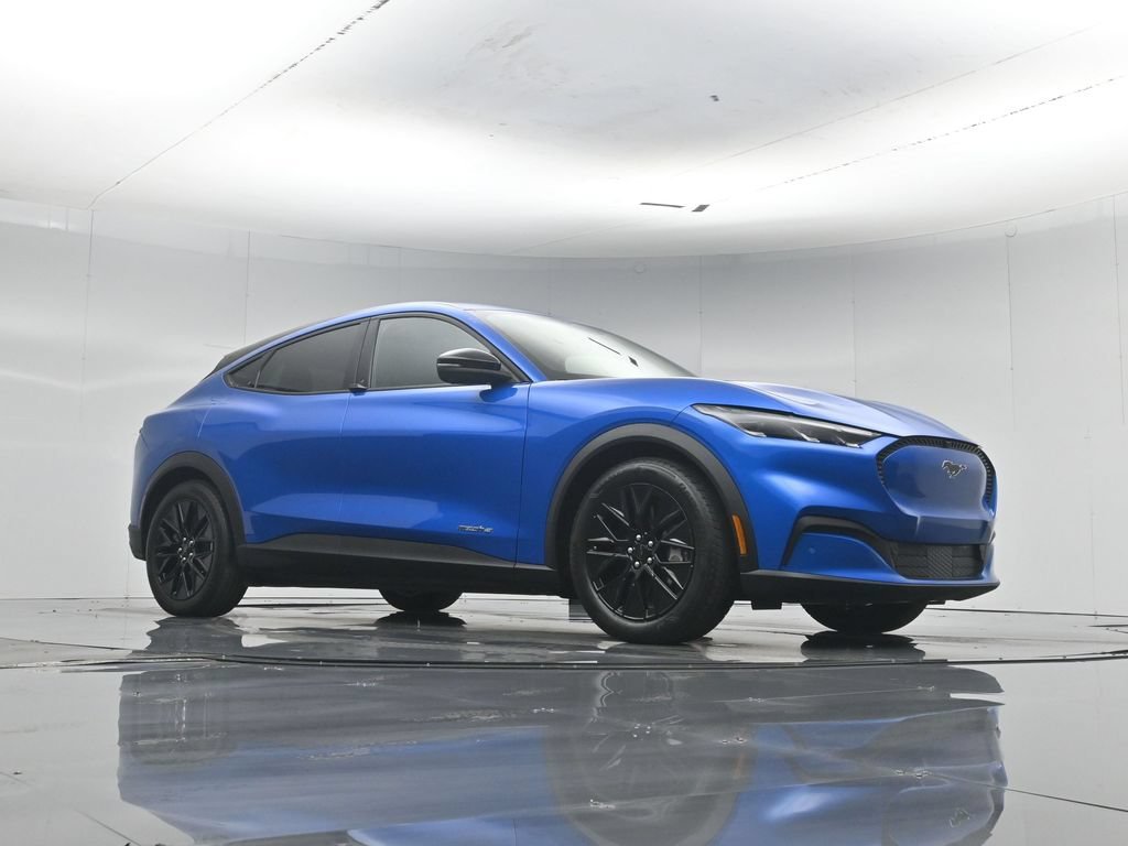 Used 2025 Blue Ford Select image 3