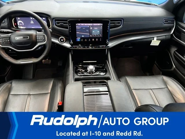 Used 2024 Silver Jeep Base image 12