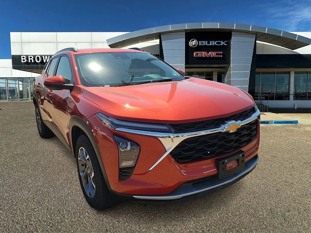 2024 Chevrolet Trax LT's photo