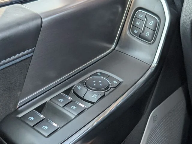 Used 2025 Silver Ford Platinum image 26