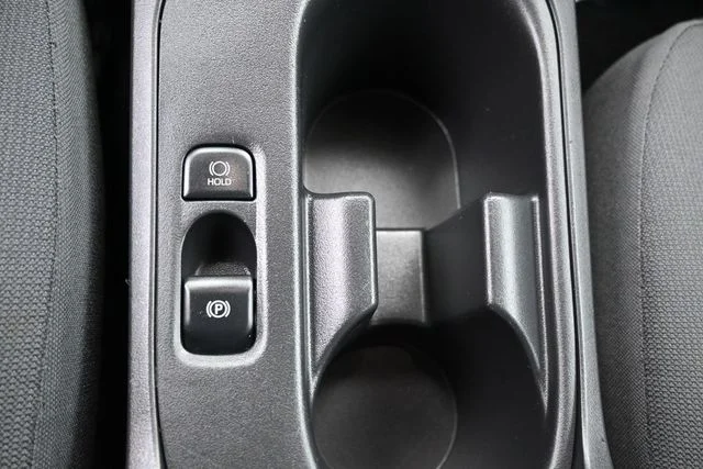 2025 Toyota Corolla LE - Photo 29