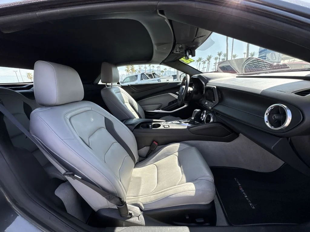 Used 2018 Gray Chevrolet 2LT image 30