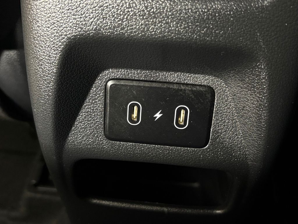 Used 2025 Gray Hyundai SEL image 34