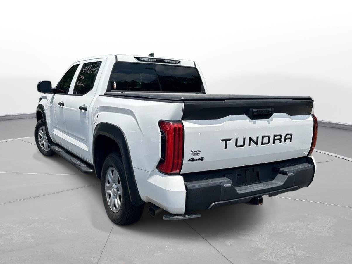 Used 2023 WHITE TOYOTA TRUCK SR image 8