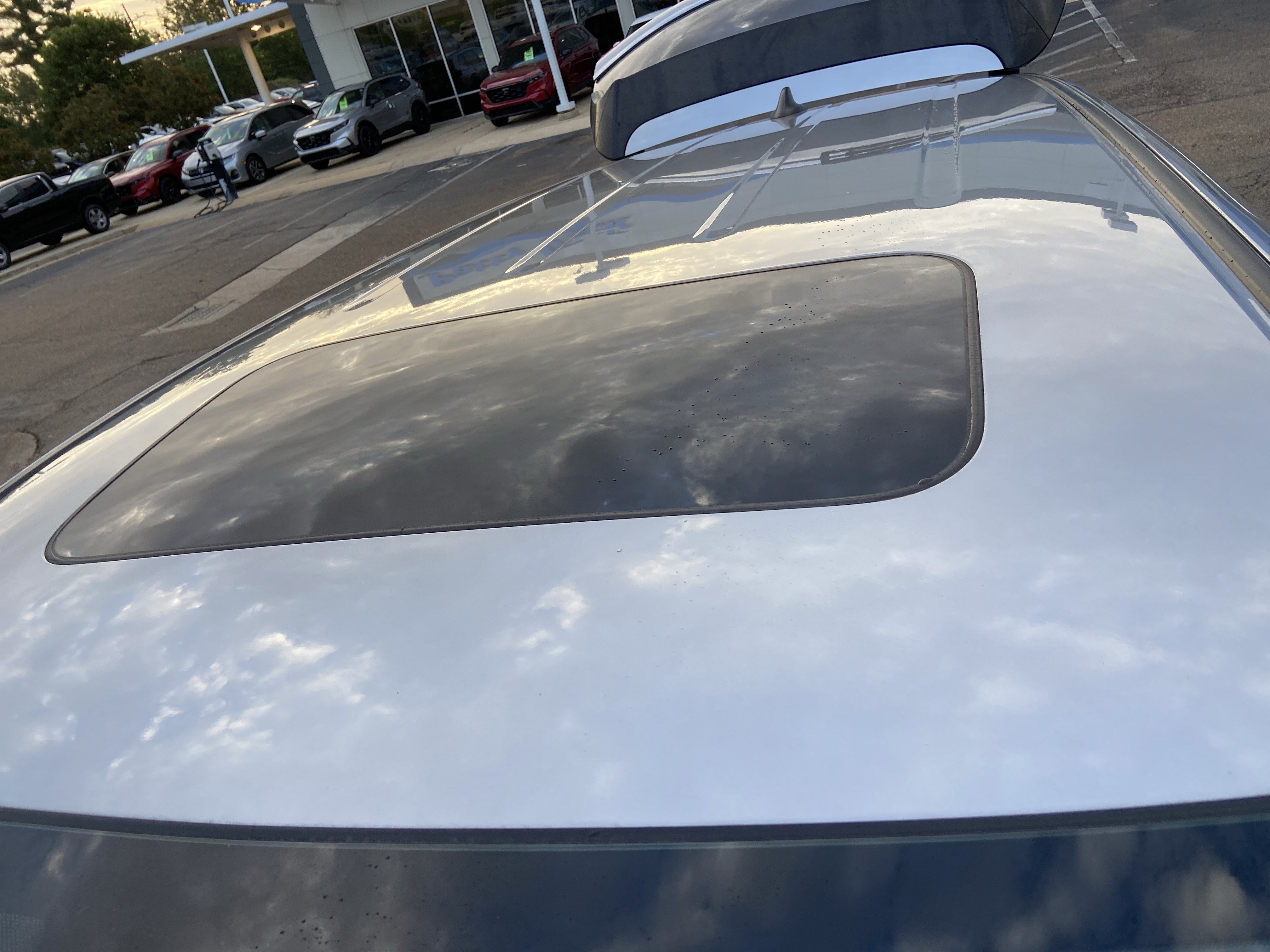 Used 2021 Lunar Silver Metallic Honda EX-L image 28