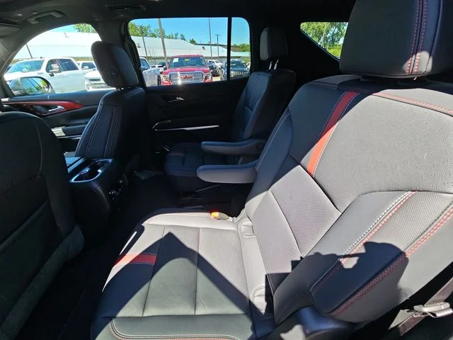 Used 2024  Chevrolet RS image 27