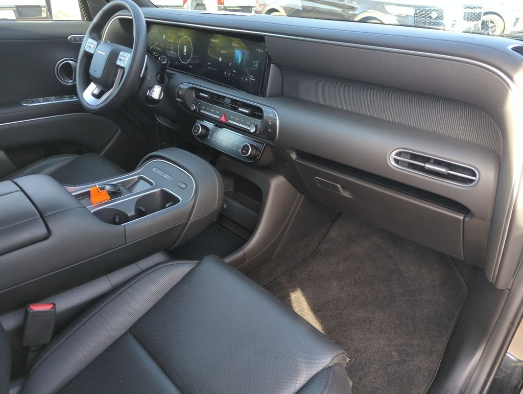 Used 2026 Black Hyundai Calligraphy image 33