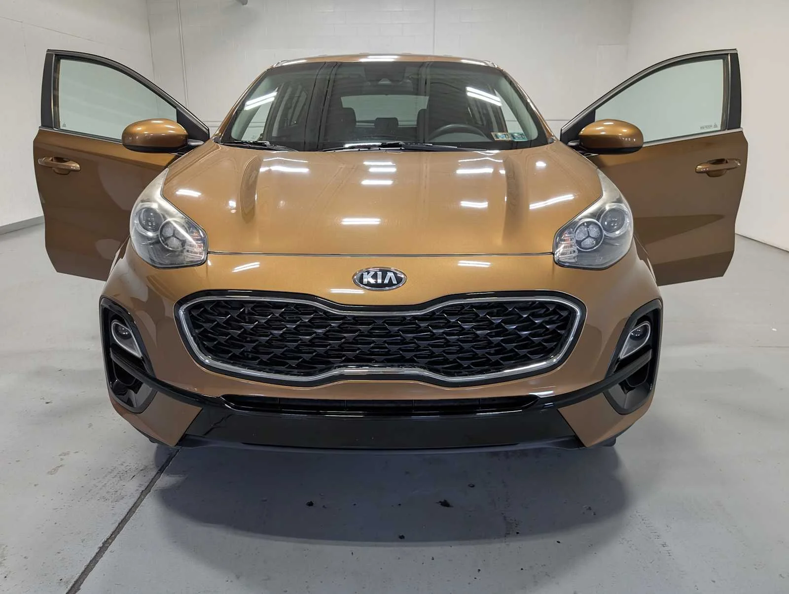 Used 2020 Burnished Copper Kia LX image 15