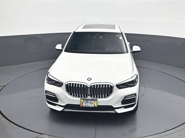 Used 2021 White BMW xDrive40i image 14