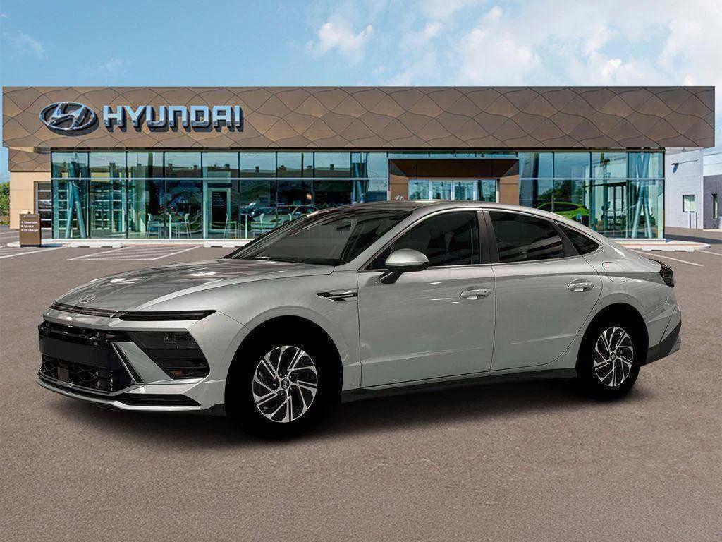 New 2026 Silver Hyundai Blue image 2