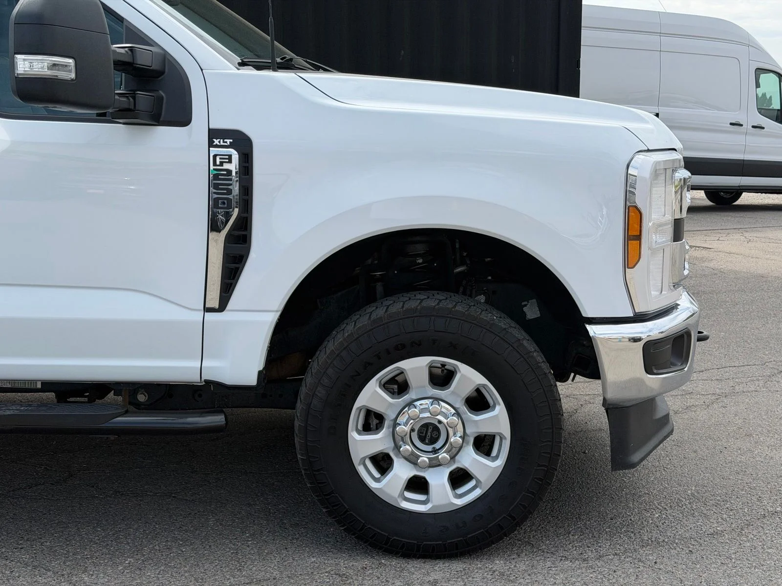 Used 2024 White Ford XLT image 4